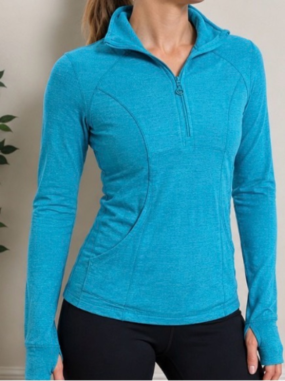 Lululemon Run: Wild 1/2 Zip Dazzling Turquoise Size 8